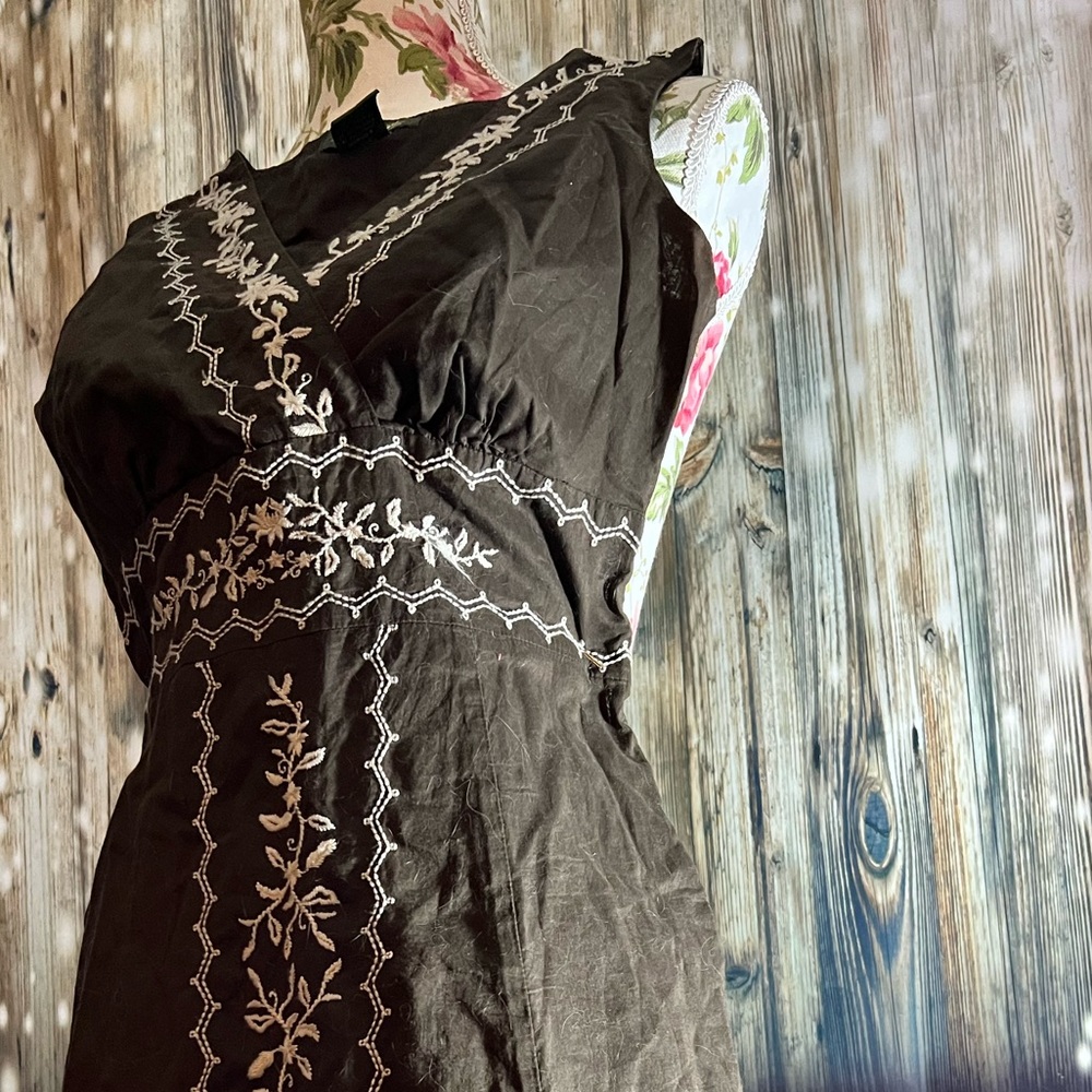 Eddie Bauer Embroidered Dress